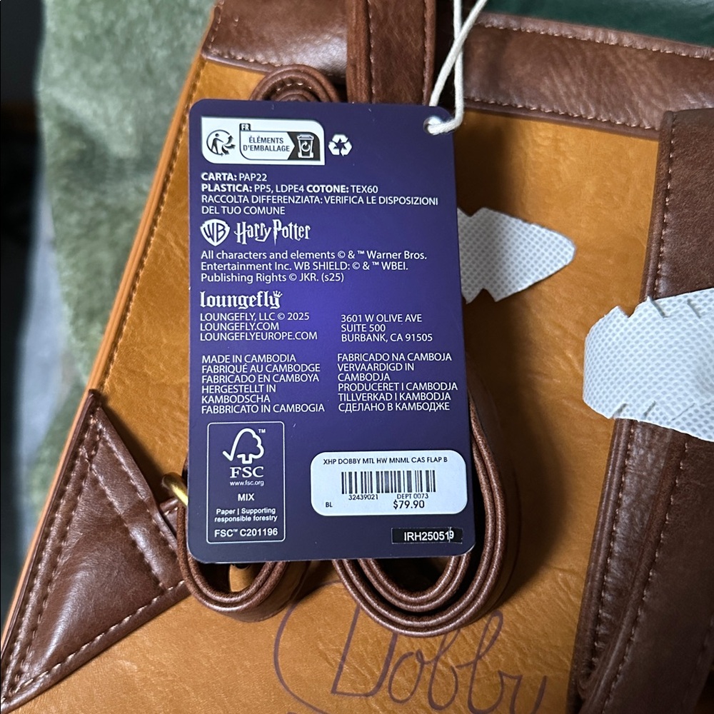 Beautiful Loungefly featuring Dobby from Harry Potter, new with tags - Picture 6 of 6